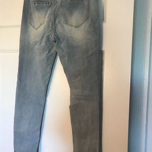 Stretchy, distressed denim Kensie Jeans